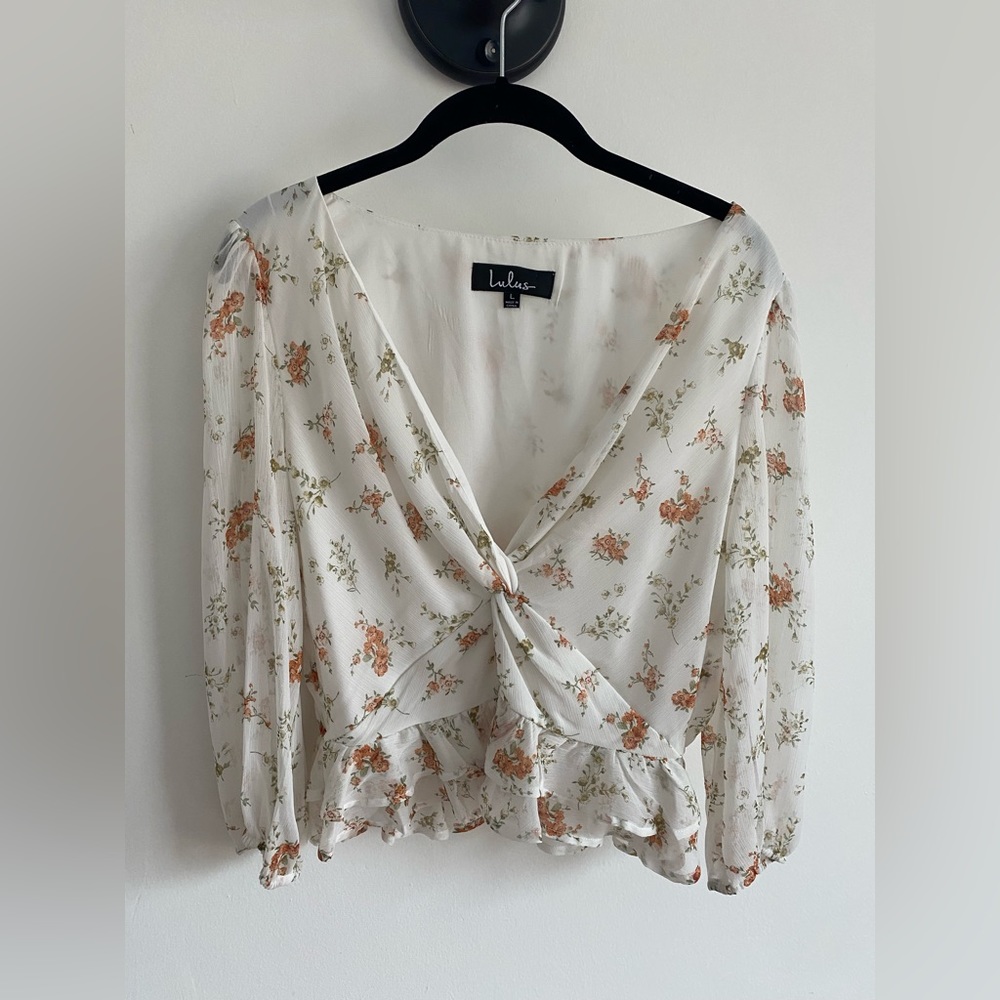 Beautiful Lulus floral ruffled long crop top